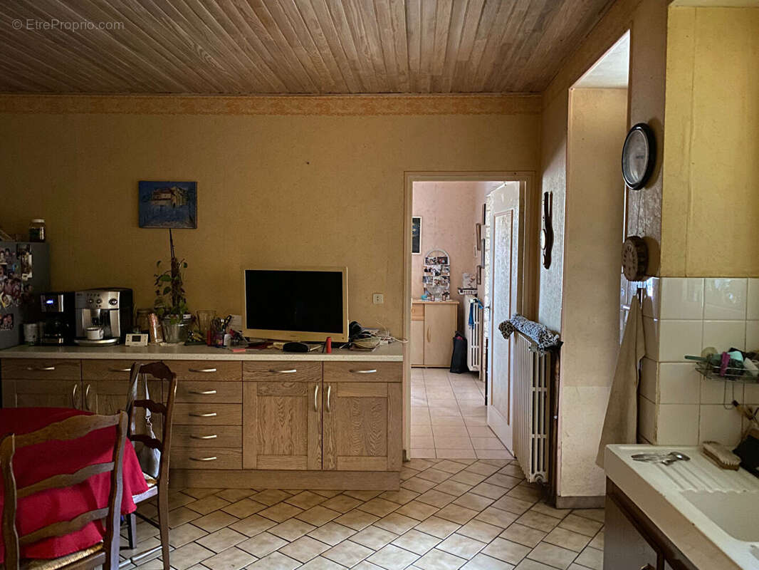 Maison à SAINT-MARTIAL-DE-NABIRAT