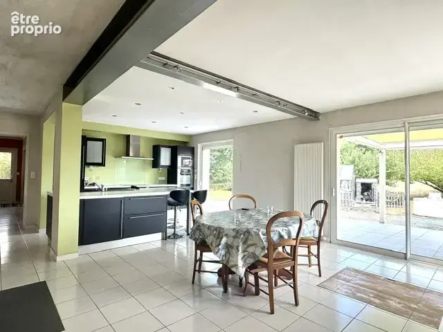 Maison 6 pièces 200m2 - photo 2