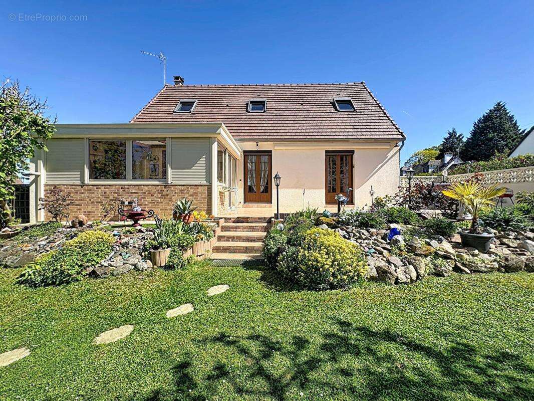 Maison à BREUIL-LE-SEC