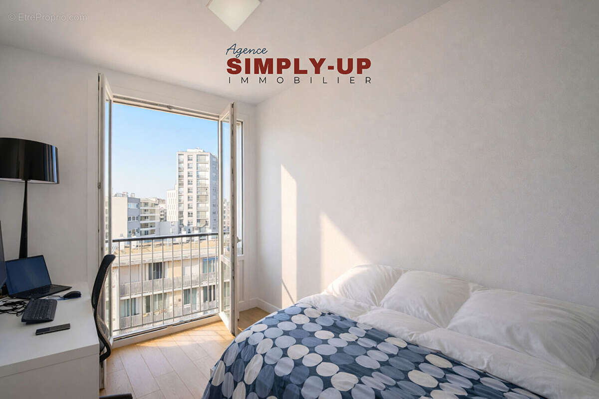 Appartement à PARIS-20E