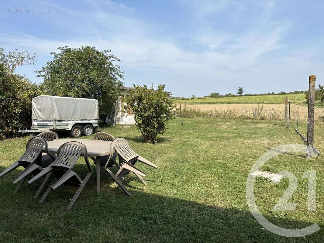 Maison à COSNE-COURS-SUR-LOIRE
