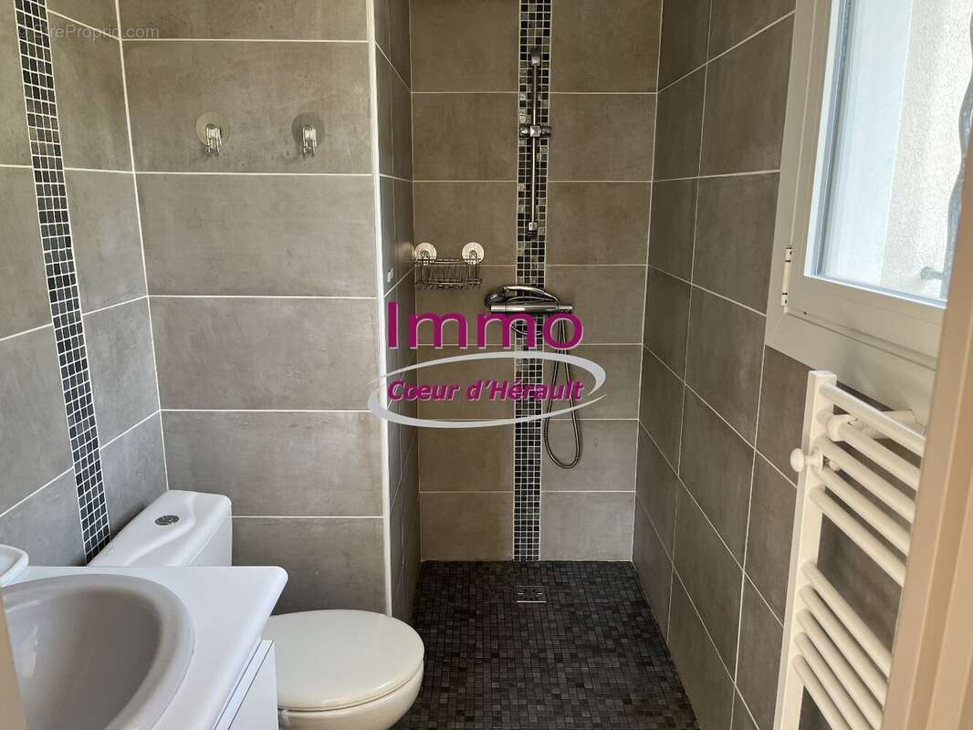 Maison à SAINT-BAUZILLE-DE-LA-SYLVE