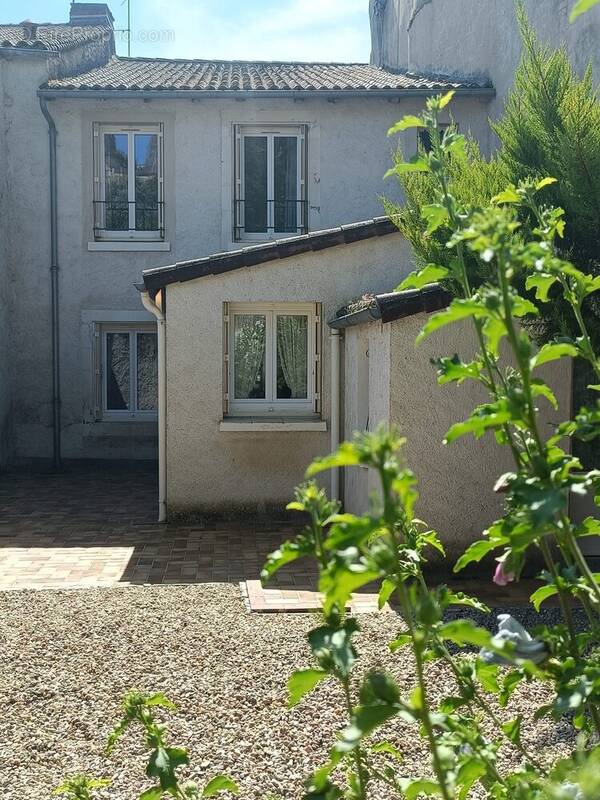 Maison à CHAUVIGNY