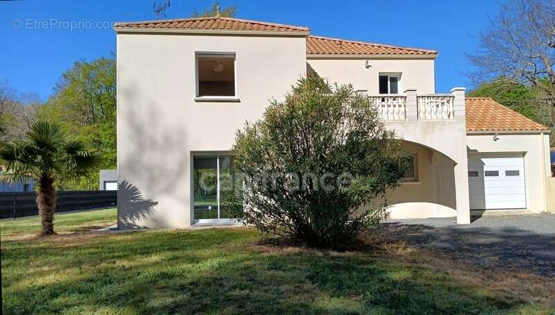 Maison à LA CHEVROLIERE