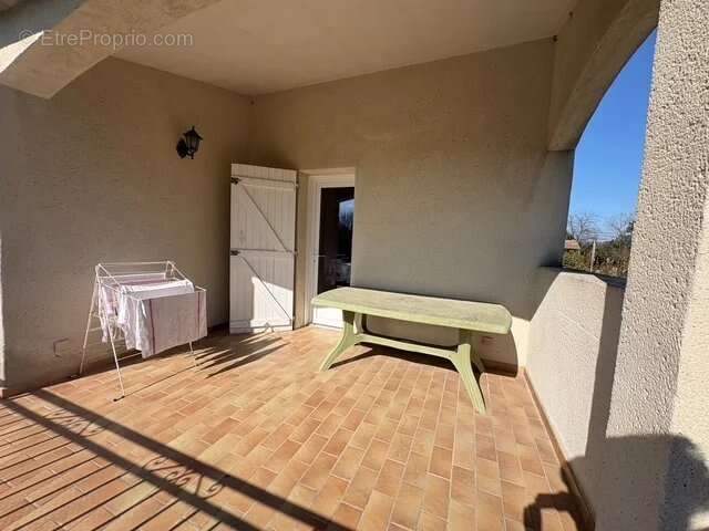 Maison à MONTELIMAR