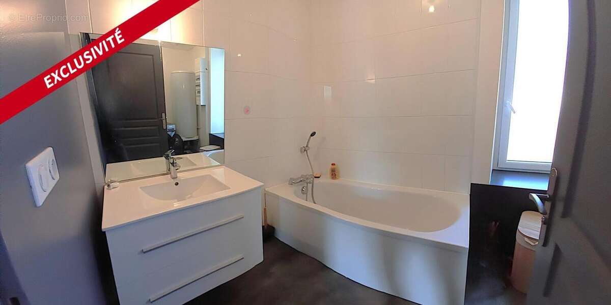 Maison à LE VIVIER-SUR-MER