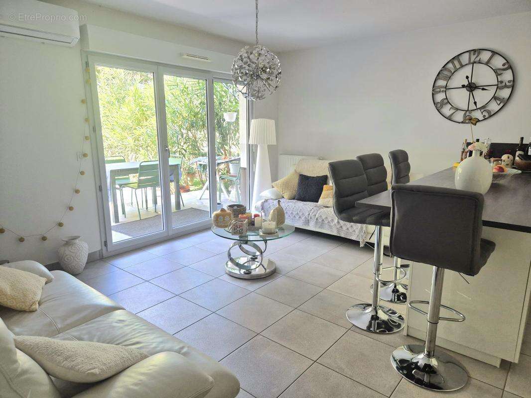 Appartement à LA COLLE-SUR-LOUP