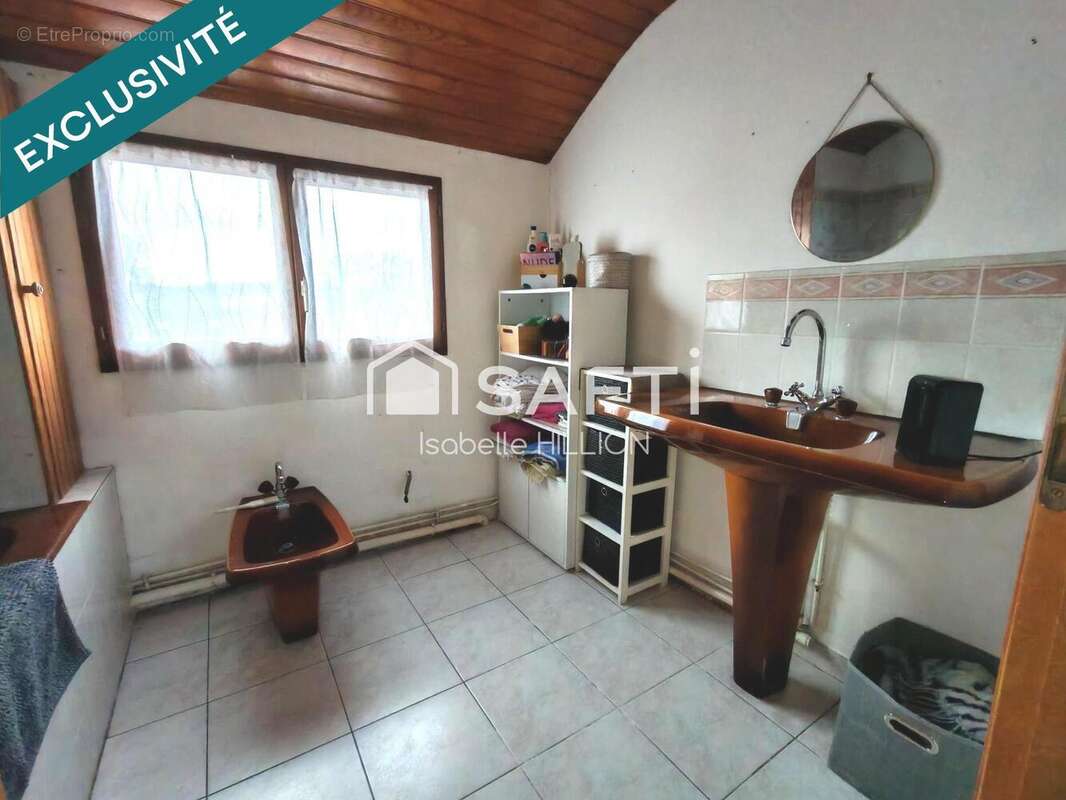 Maison 104 m² à Saint-Just-En-Chaussee  - photo 9