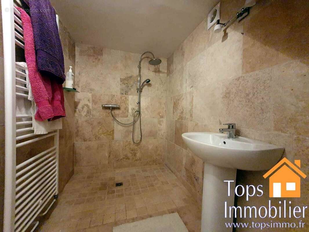 Maison à SAINT-ANTONIN-NOBLE-VAL