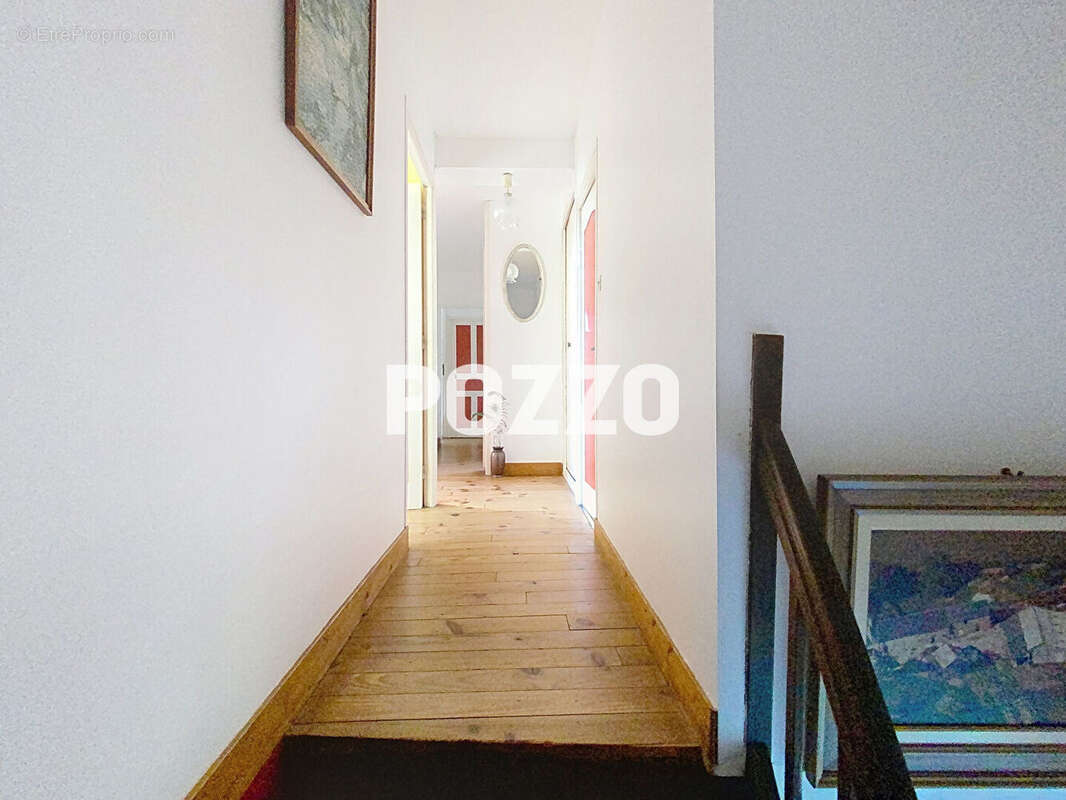 Maison à FOUGEROLLES-DU-PLESSIS