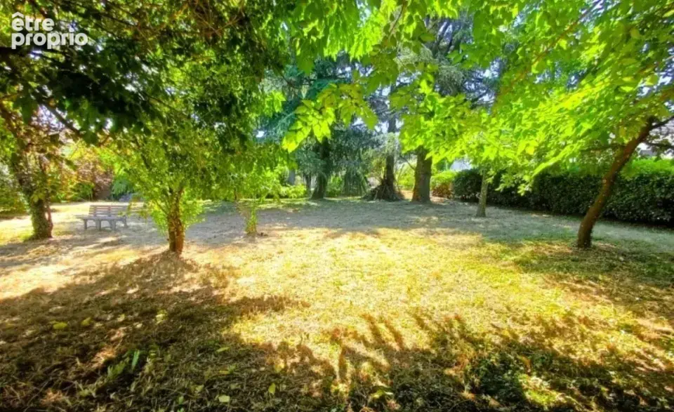 Terrain 741 m² à Bourg-Les-Valence  - photo 2