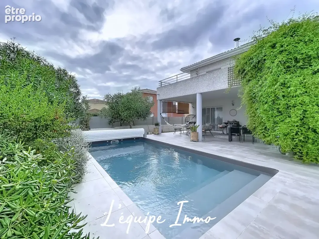 Maison T5 de 135m2 sur 536 m2 de terrain avec belles terrasses, garage et piscine - Plaisance du Touch - photo 6