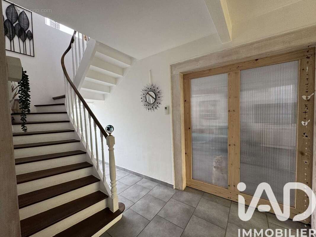 Maison 133 m² à Beuzec-Cap-Sizun  - photo 4