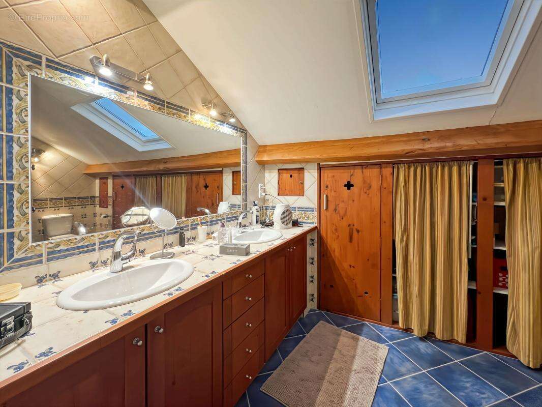 Maison à LIVRON-SUR-DROME