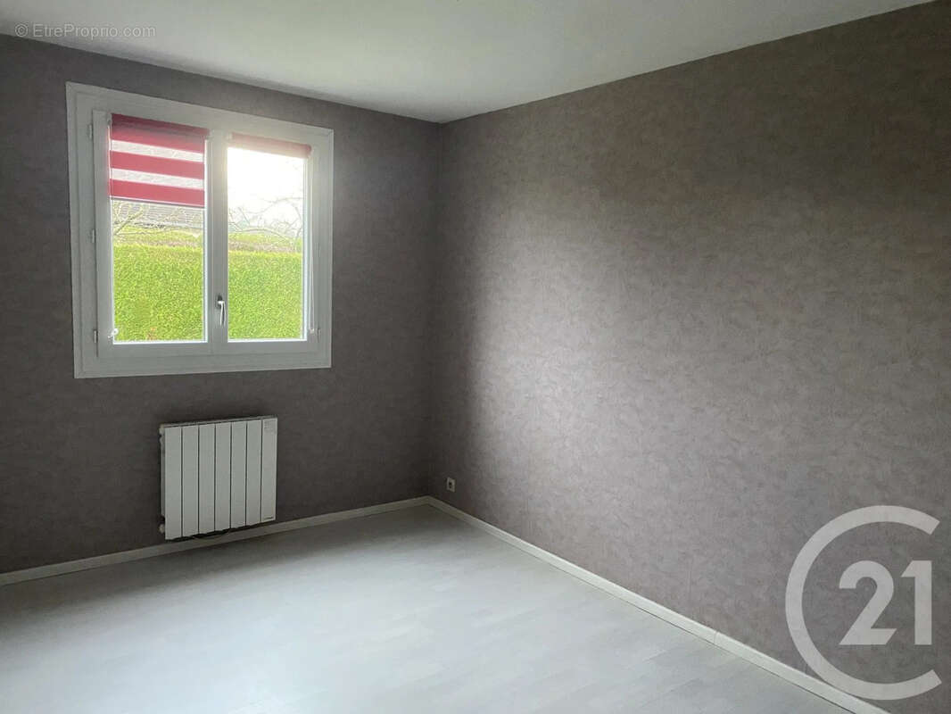 Maison 92 m² à Bernay  - photo 11