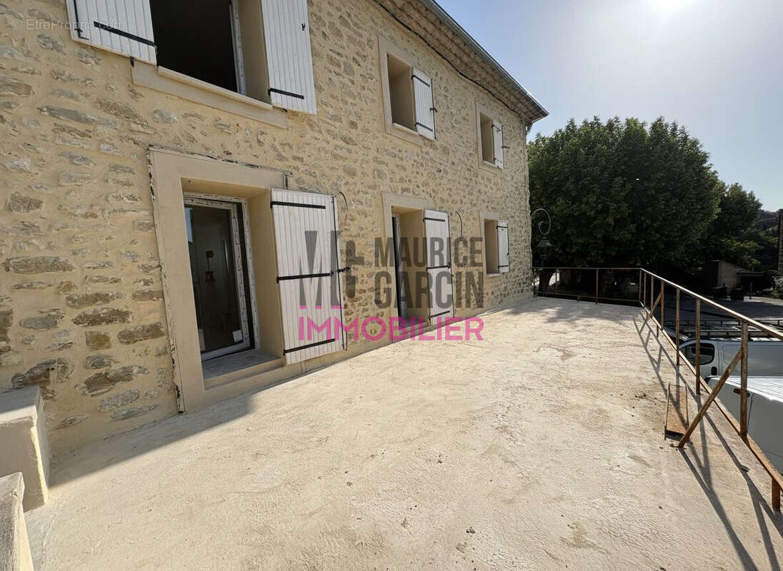 Maison à VACQUEYRAS