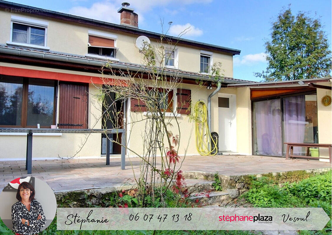 Maison à VERNOIS-SUR-MANCE