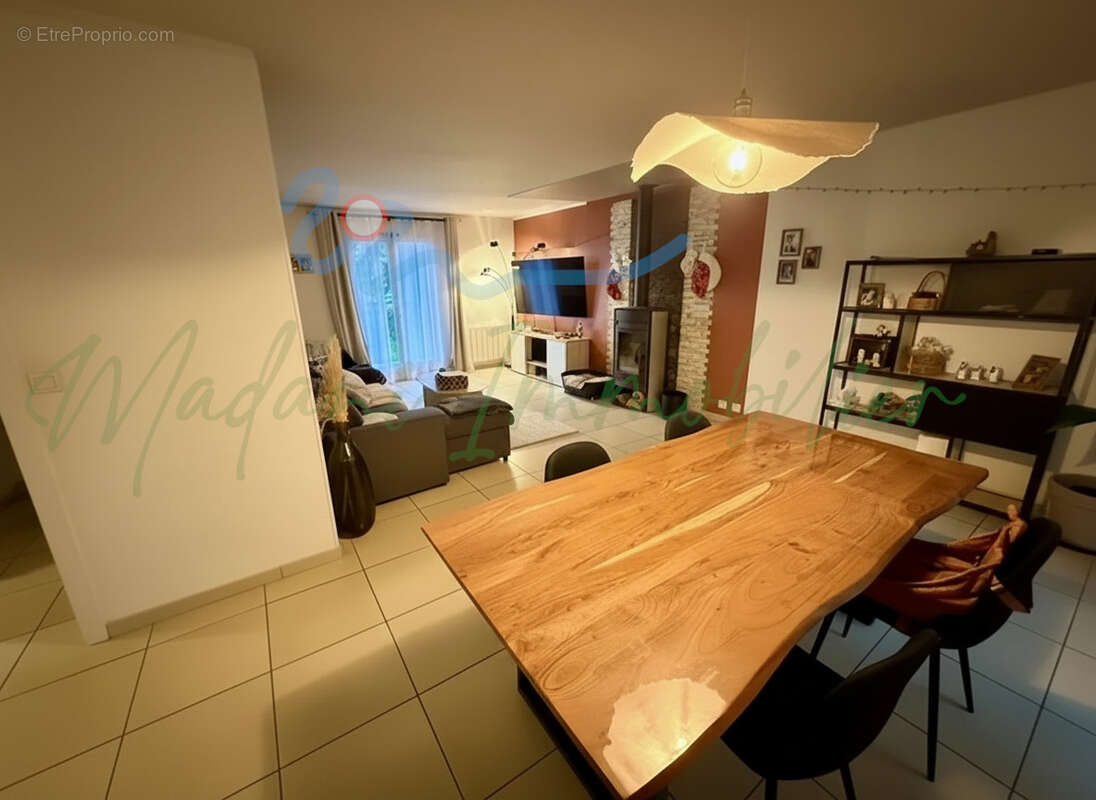 Maison à BONNIERES-SUR-SEINE