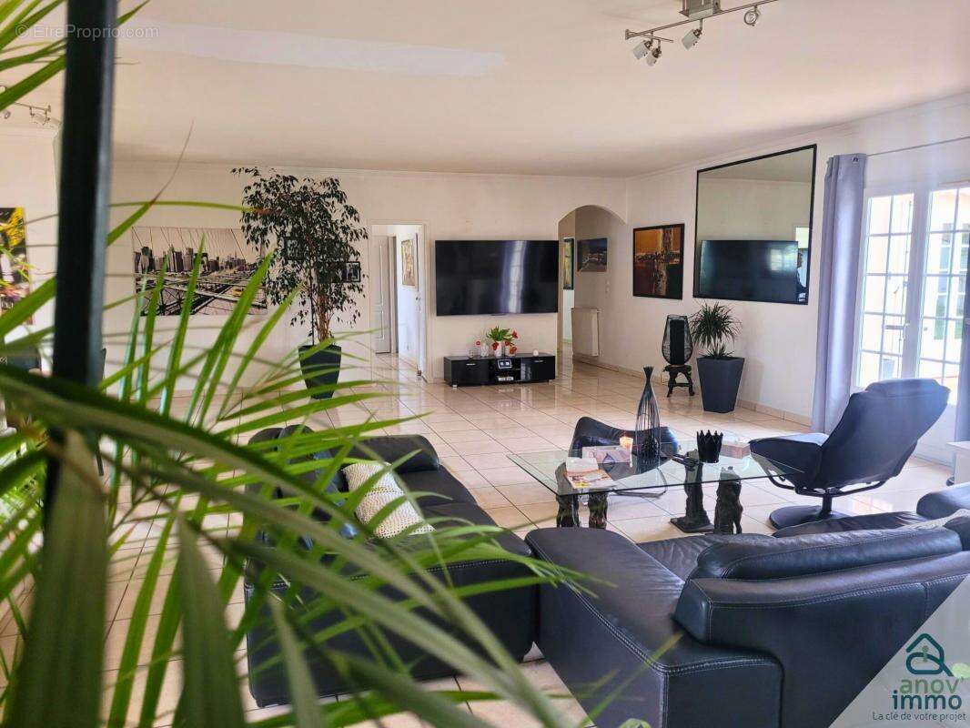 Maison à LABARTHE-SUR-LEZE