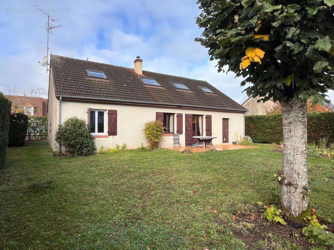 Maison à SAINT-DENIS-EN-VAL