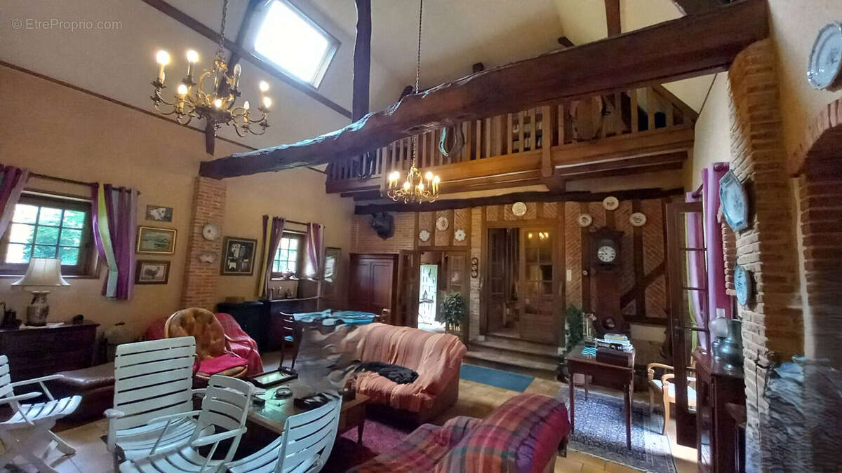 Maison à SAINT-JOUIN-BRUNEVAL