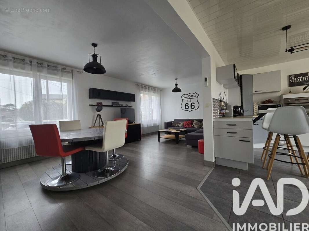 Photo 3 - Maison à THOUARS