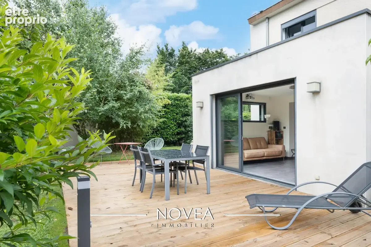 Maison 6 pièces 198 m² à vendre à Fleurieu-Sur-Saone (69250) - photo 2