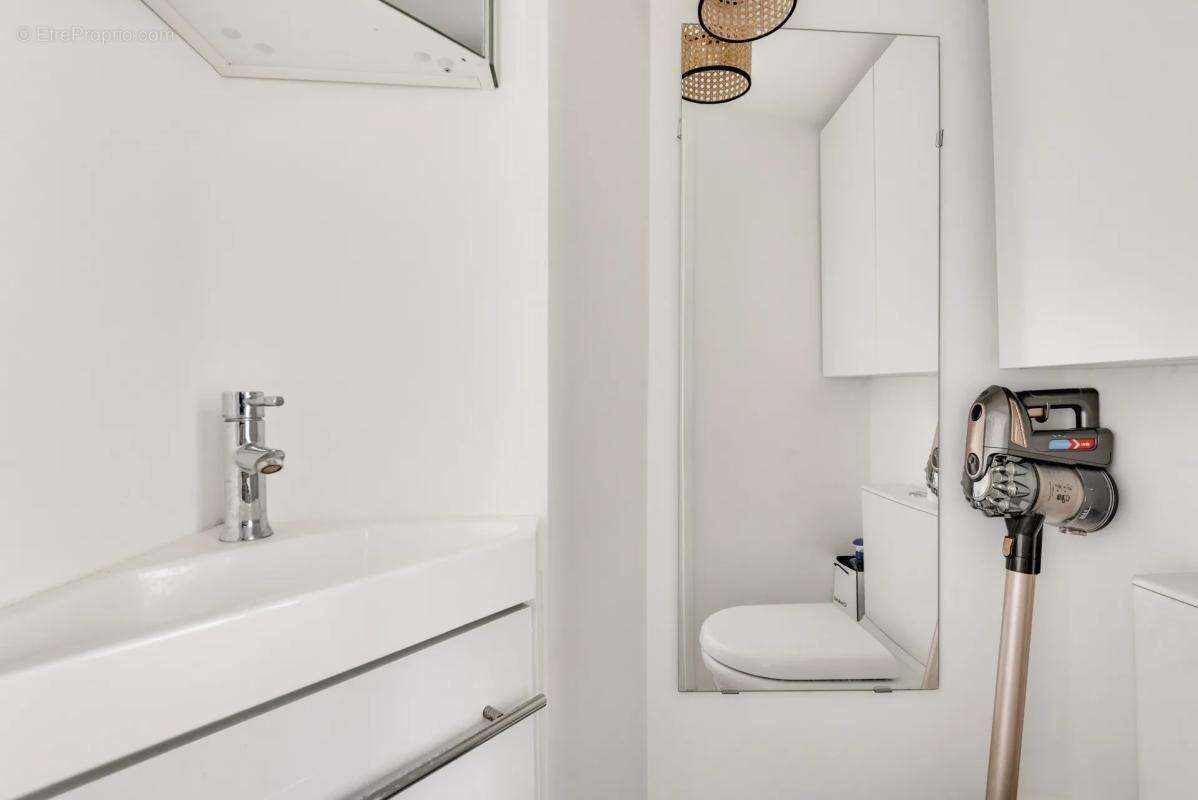 Appartement à PARIS-15E