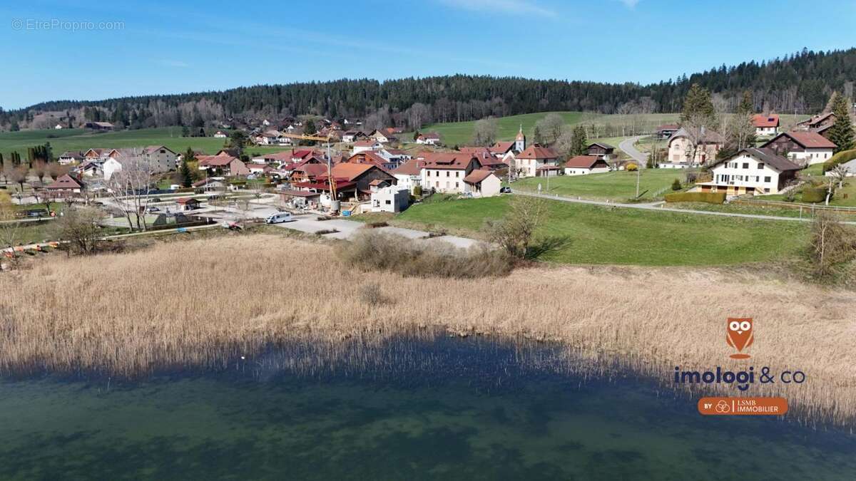 Appartement à SAINT-POINT-LAC