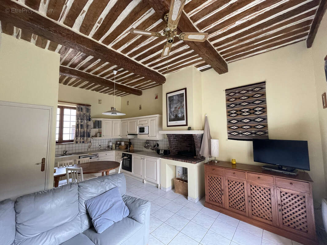 Appartement à LA REDORTE