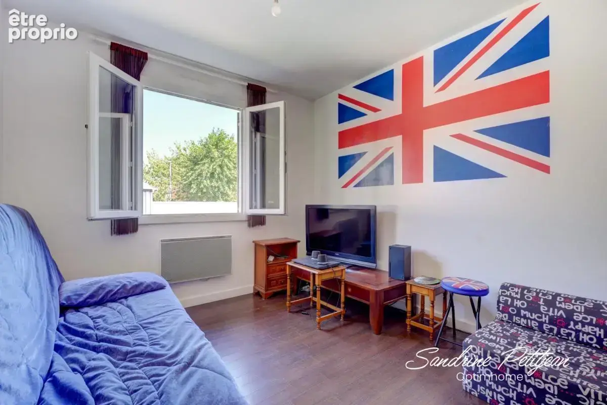 À vendre – Maison familiale de plain-pied 108.5 m² (4 chambres - Véranda) + Garage – Piscine – Terrain 555 m² – Saint-André-de-C - photo 11