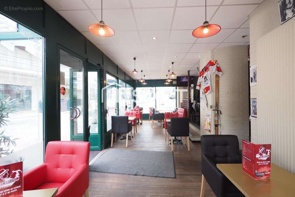 Photo 3 - Commerce à CHOLET