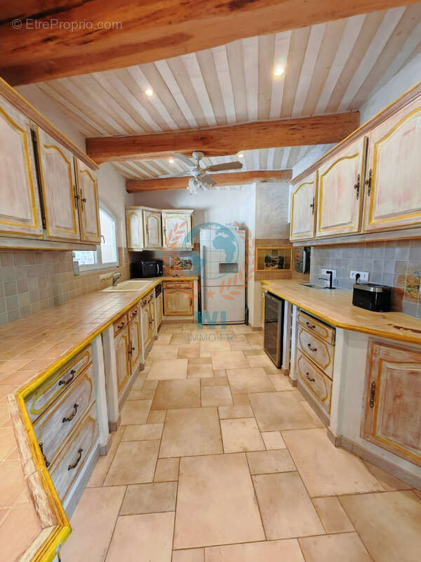 Propriété de charme avec piscine et dépendance - photo 5