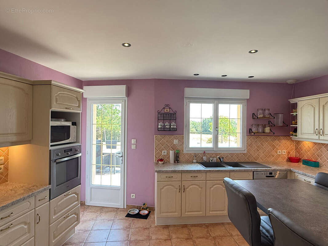 Maison 125 m² à Tranzault  - photo 6