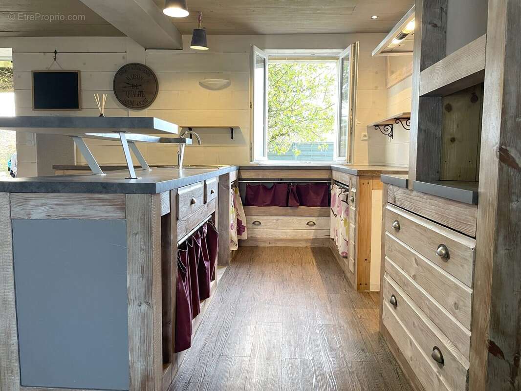 Cuisine - Maison à LA CHAPELLE-SOUEF