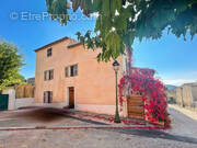 Maison à LE CASTELLET