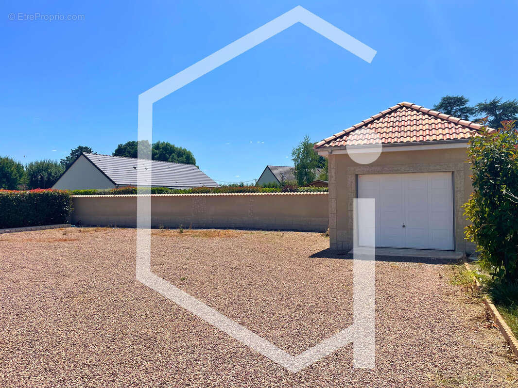 Maison à LA CHARITE-SUR-LOIRE