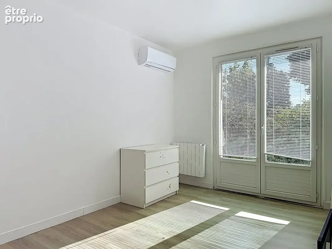 CELLETTES ? Maison lumineuse avec sous-sol complet, terrasse et terrain arboré de 1 226 m² - photo 8