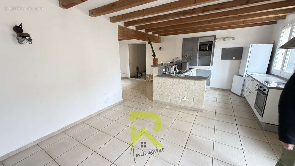 Appartement à FLORENSAC