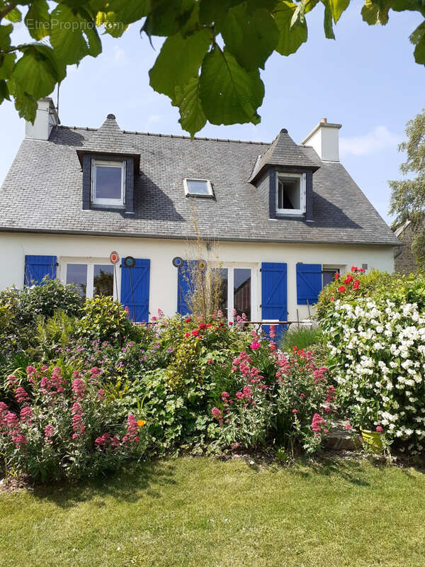 Maison à LANVOLLON