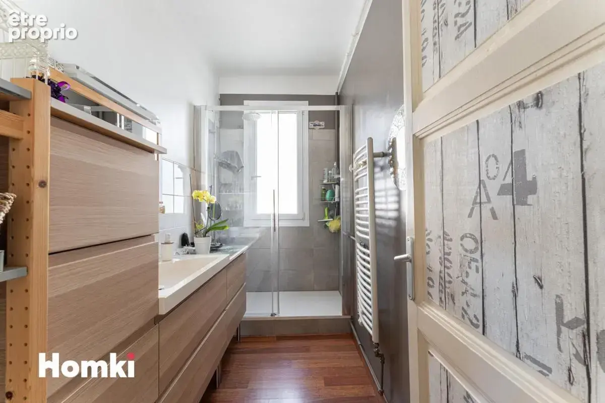 Appartement T4 de 80 m² à Marseille 13007, Avenue de la Corse - photo 9