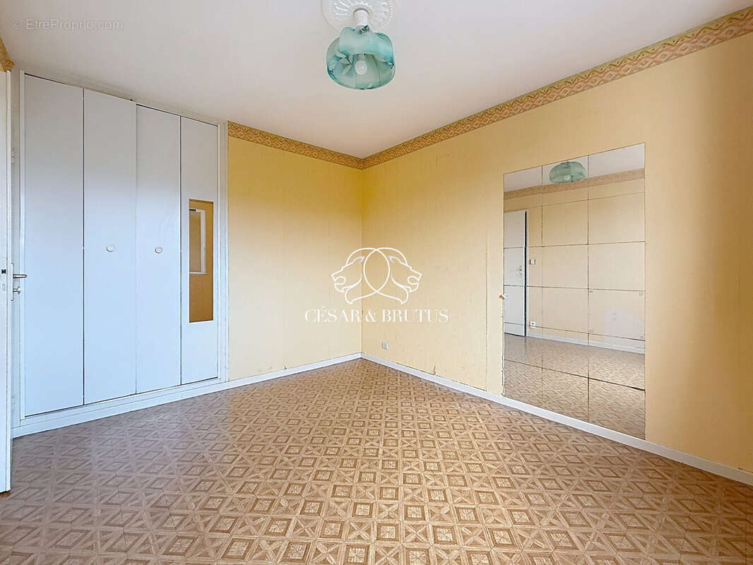 Maison 105 m² à Villerest  - photo 6