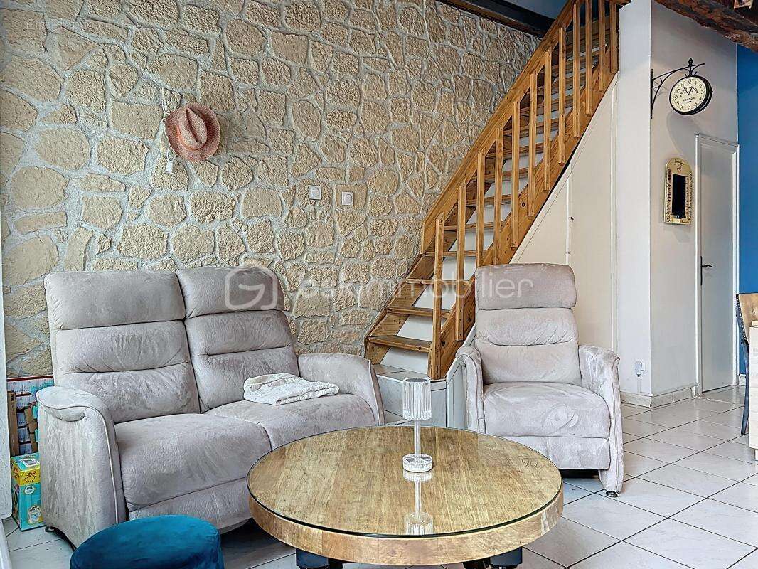 Maison à CUBZAC-LES-PONTS