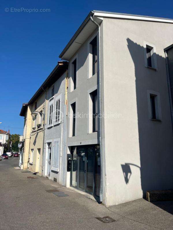 Commerce à BOURGOIN-JALLIEU