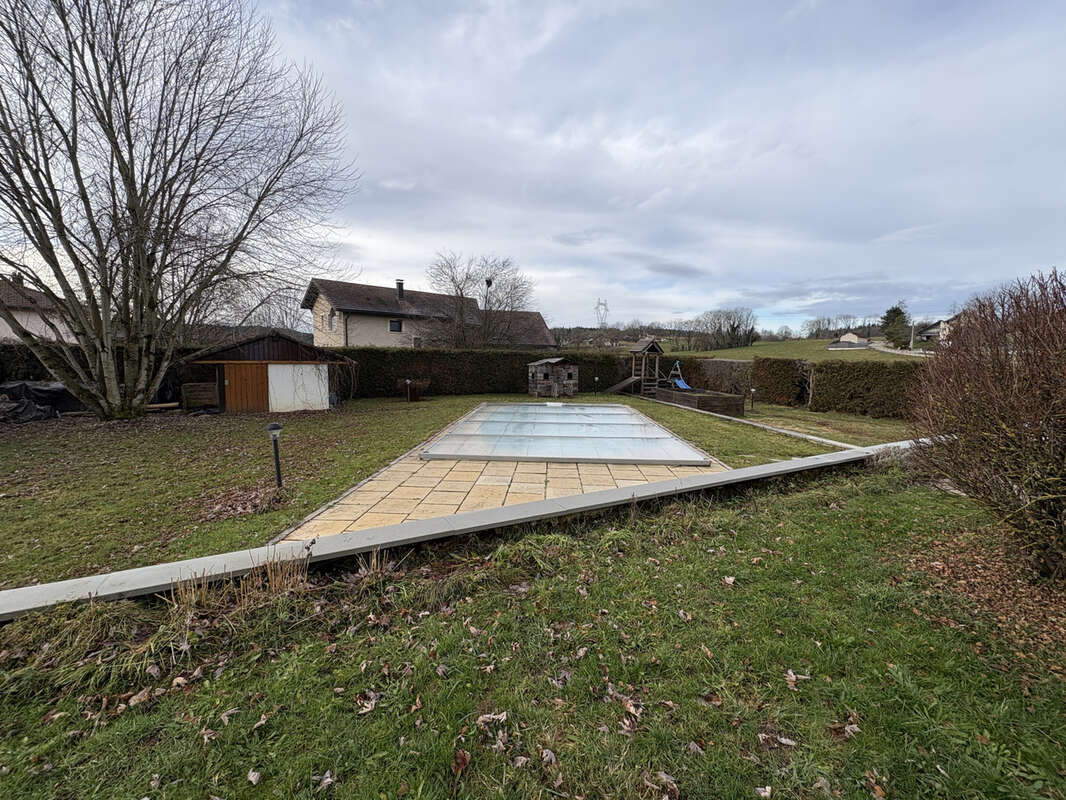 Maison à BIANS-LES-USIERS