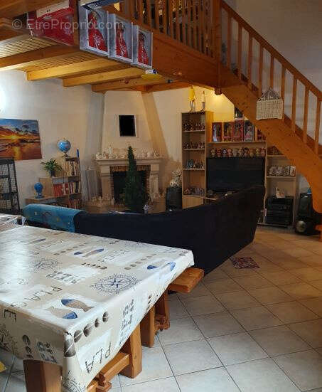Maison de 2001 - photo 2