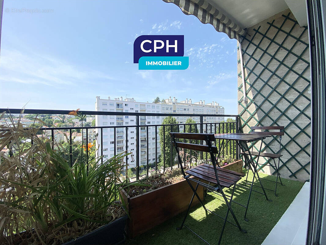 Appartement à GENNEVILLIERS