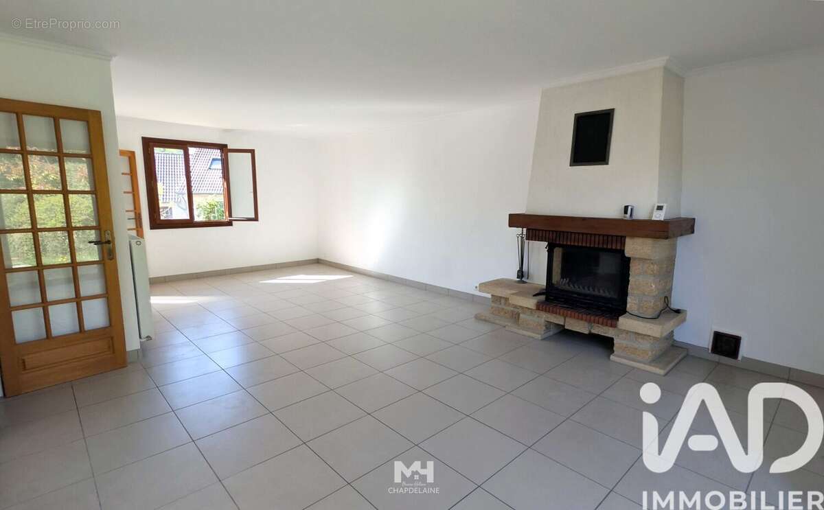 Photo 2 - Maison à OLLAINVILLE