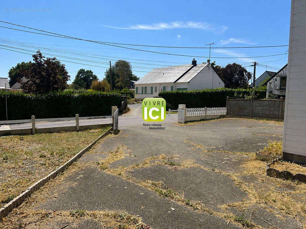 Pontchâteau Centre-Ville ? Maison à rénover avec fort potentiel - photo 2