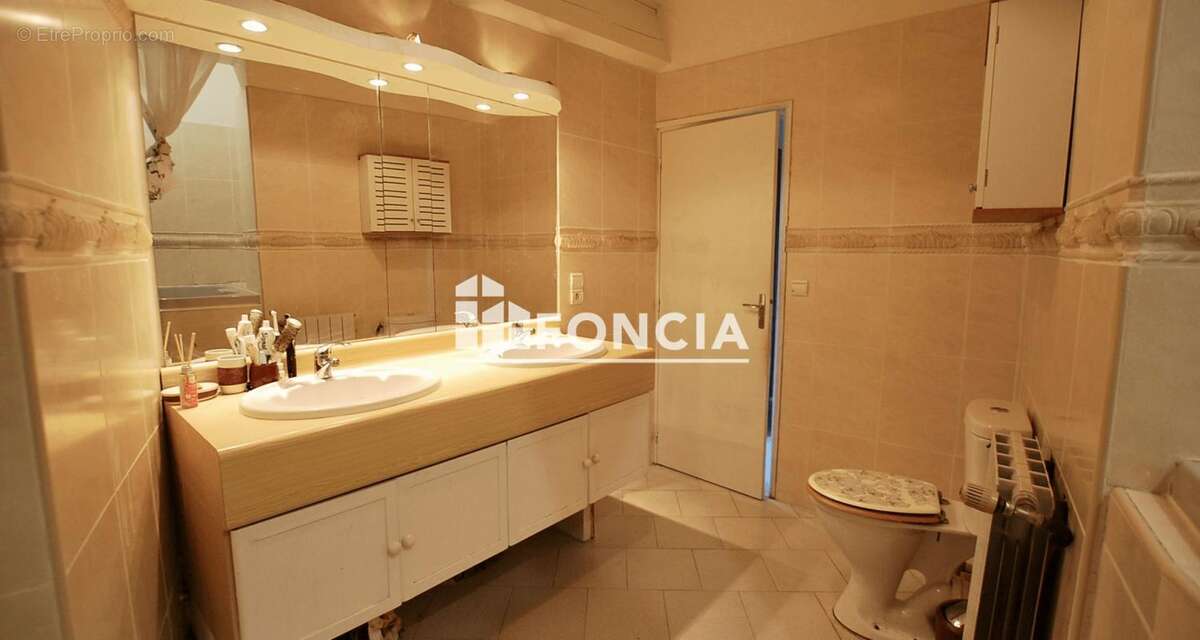 Appartement à ARLES-SUR-TECH